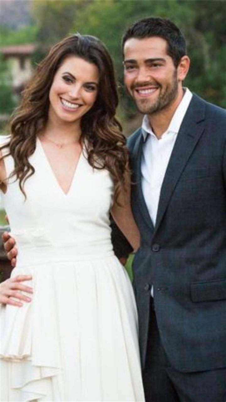 Love in the Spotlight: The Wedding of Jesse Metcalfe and His Wife
